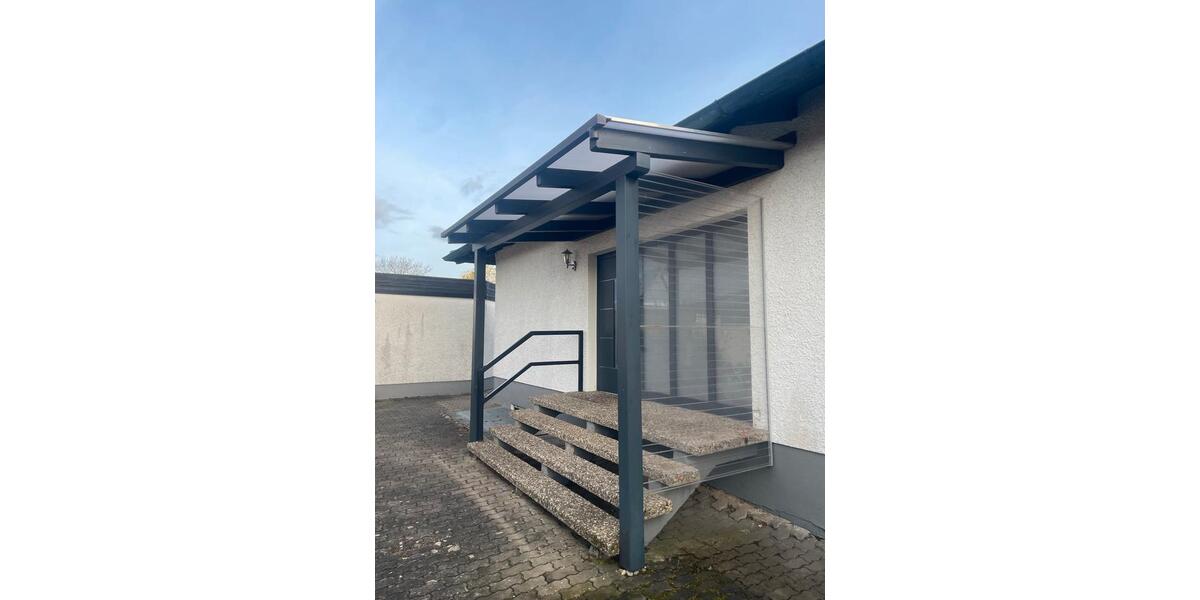 7 Zi. Haus Bungalow mit Einliegerwohnung und PV-Anlager 7 zimmer