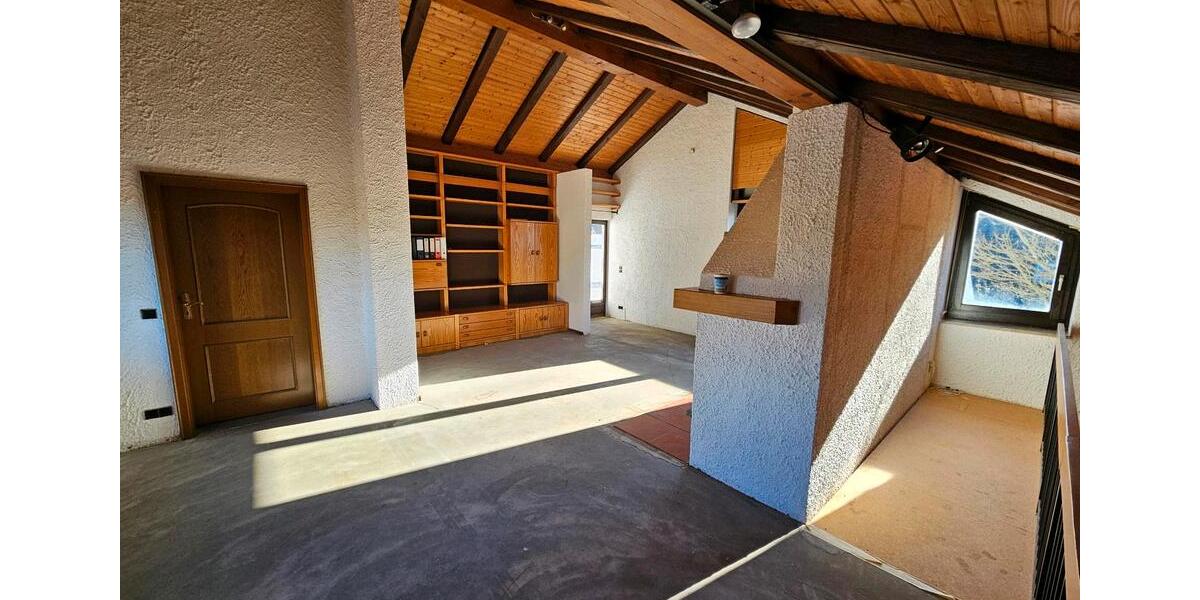 Einfamilienhaus Würzburg Heuchelhof - 7 Zimmer, 259 m&sup2;, 630.000&euro; | Angebot:25855005