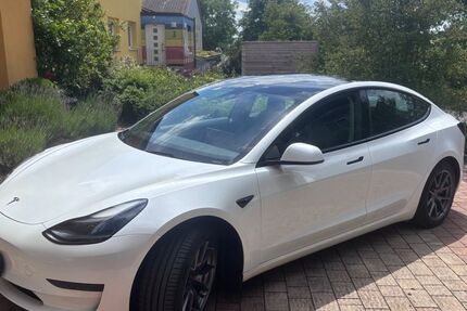 Tesla Model 3 72.500 km 26.800 &euro; Giebelstadt 97232