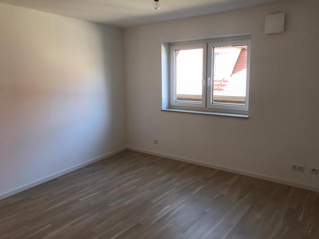 Erdgeschoßwohnung Würzburg Heuchelhof - 3 Zimmer, 80 m&sup2;, 349.000&euro; | Angebot:26337819