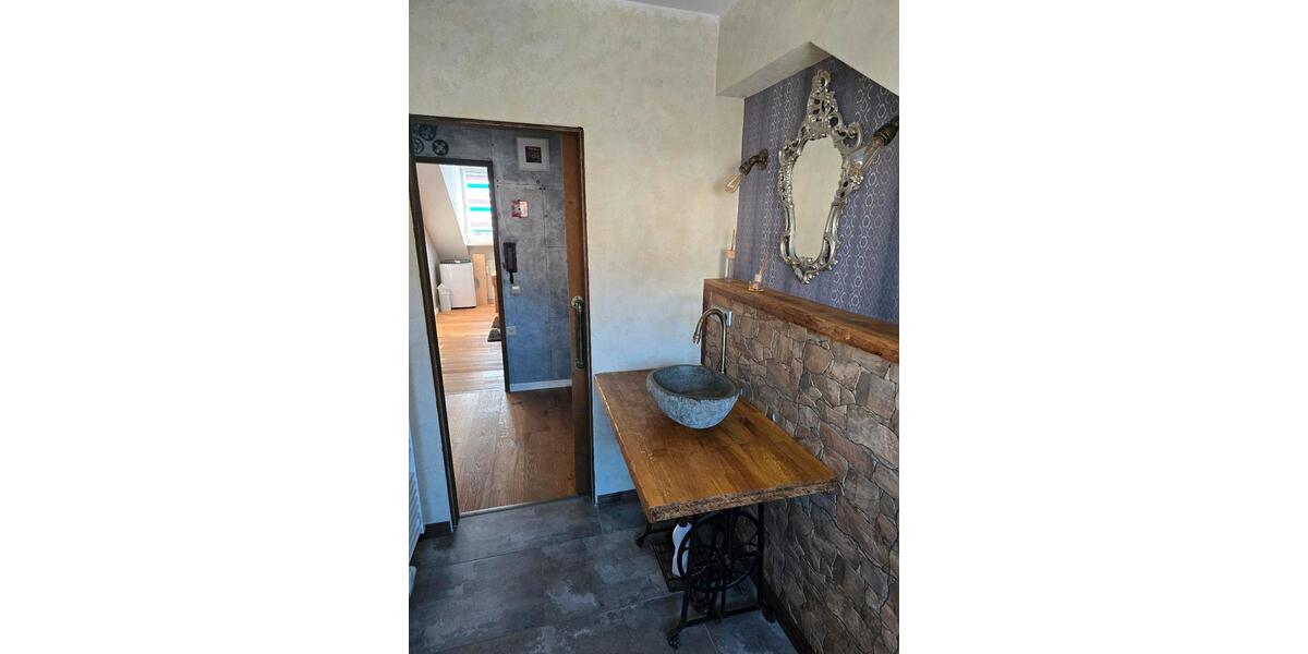 Dachgeschoßwohnung Würzburg Lindleinsmühle - 3 Zimmer, 67 m&sup2;, 1.160&euro; | Angebot:25148472