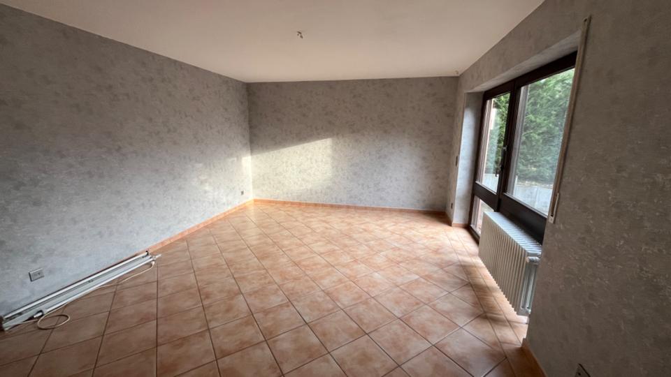 Bungalow Würzburg Dürrbachau - 7 Zimmer, 200 m&sup2;, 685.000&euro; | Angebot:26818620