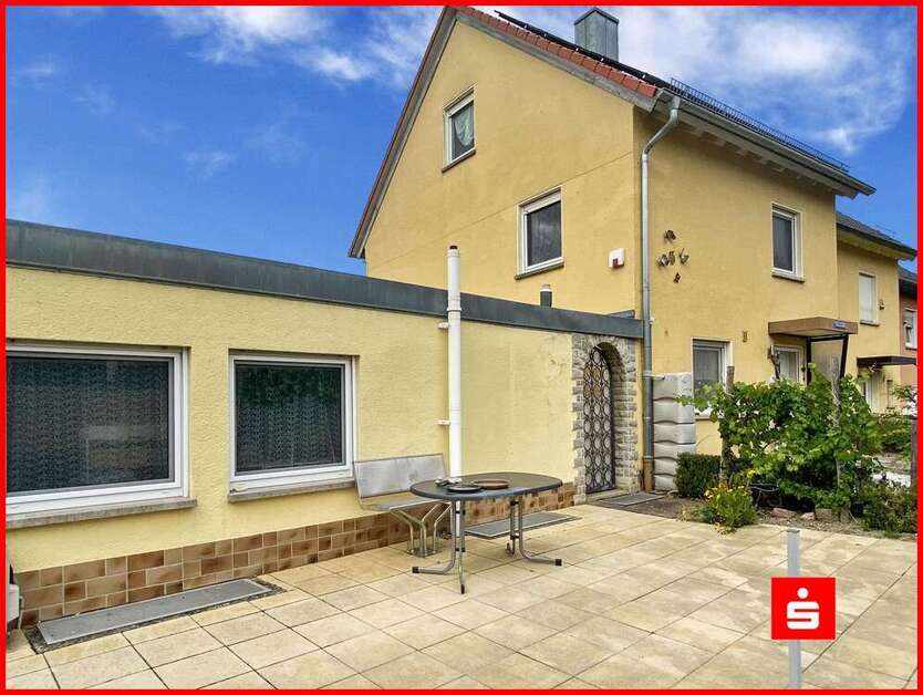 Haus zum Kaufen in Gerbrunn 664.000 € 137 m² 6 zimmer