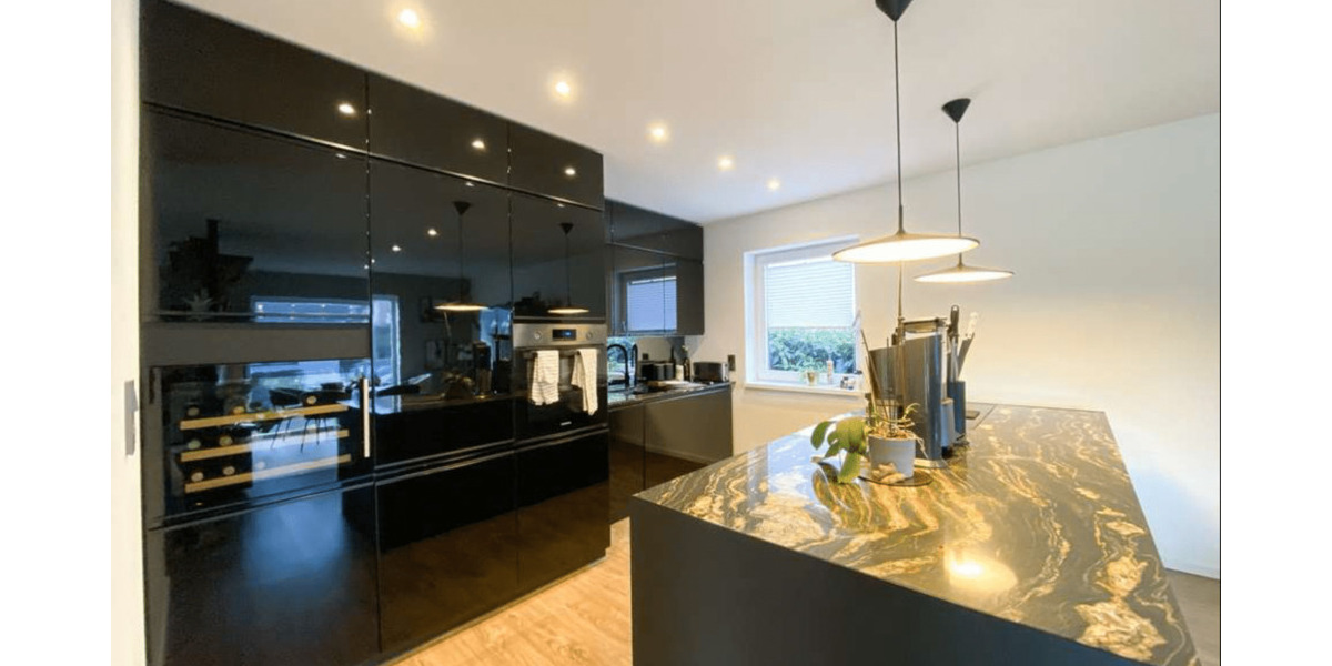 Mehrfamilienhaus, Wohnhaus Kitzingen - 5 Zimmer, 263 m&sup2;, 730.000&euro; | Angebot:26545318