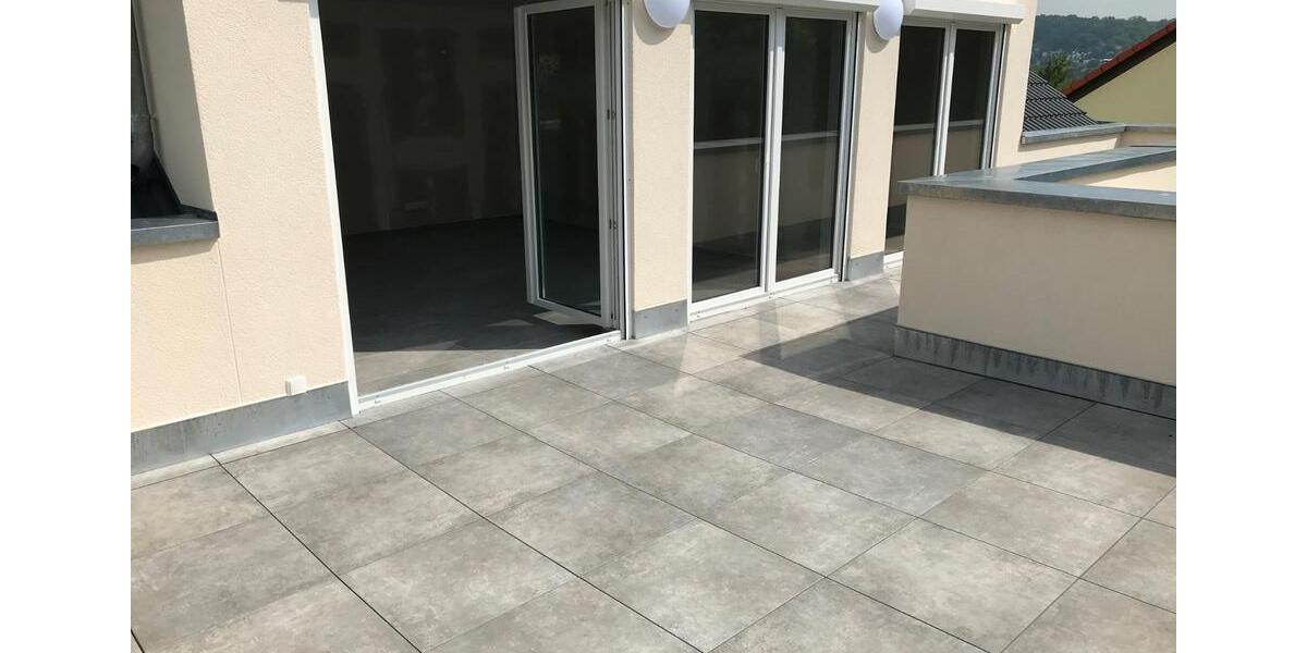 Dachgeschoßwohnung Margetshöchheim - 3 Zimmer, 130 m&sup2;, 1.750&euro; | Angebot:26048583