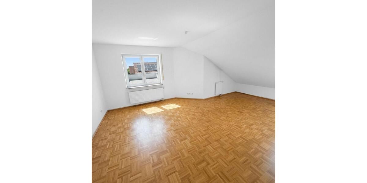 Dachgeschoßwohnung Waldbüttelbrunn - 4 Zimmer, 150 m&sup2;, 555.000&euro; | Angebot:27021231