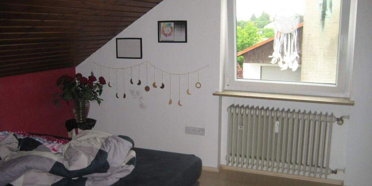 Etagenwohnung Waldbüttelbrunn - 3 Zimmer, 88 m&sup2;, 210.000&euro; | Angebot:25864896