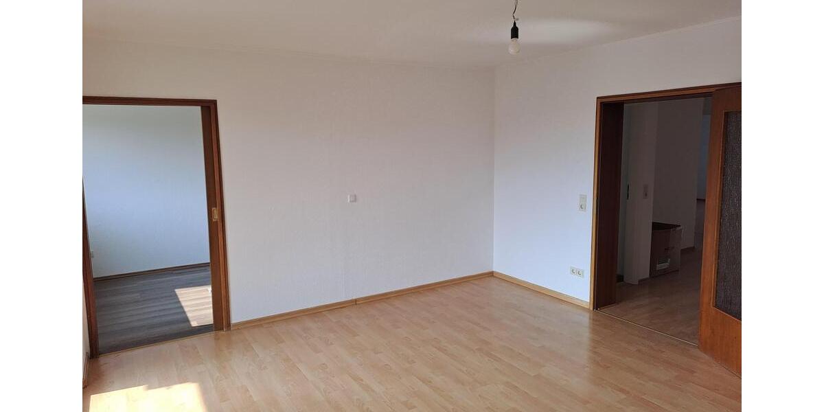 Erdgeschoßwohnung Würzburg Lengfeld - 3 Zimmer, 86 m&sup2;, 999&euro; | Angebot:26630836