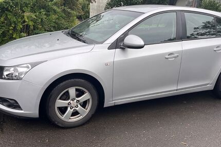 Chevrolet Cruze 172.500 km 3.400 &euro; Marktheindenfeld 97828
