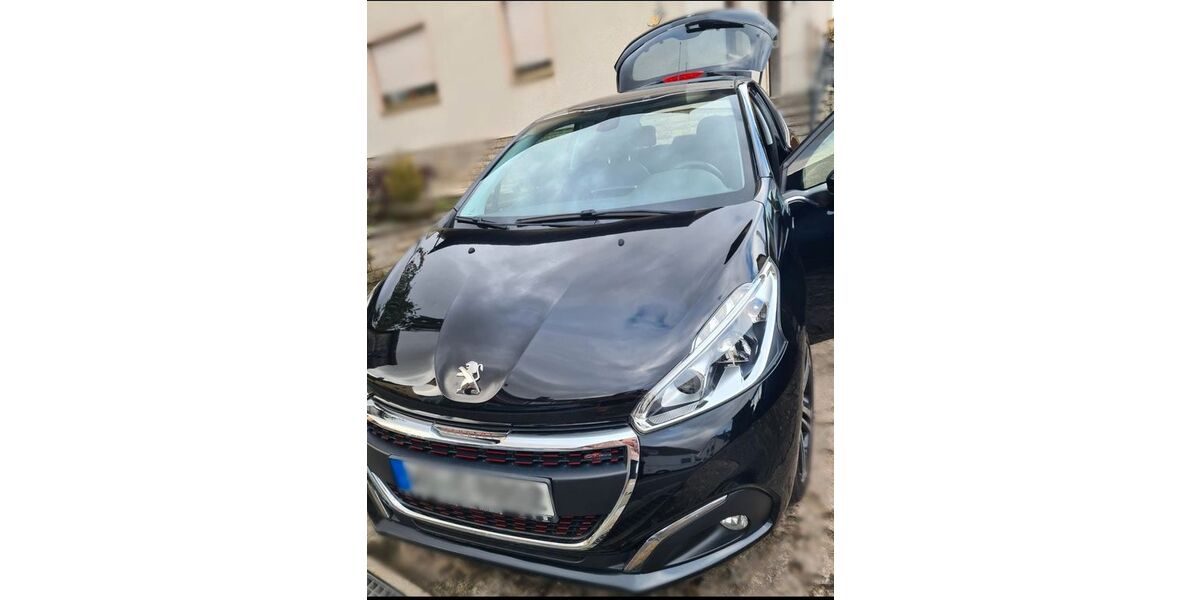 Peugeot 208 103.000 km 7.400 &euro; Rottendorf 97228