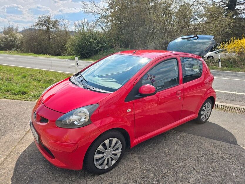 Aygo (X)