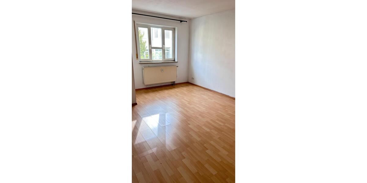 Etagenwohnung Würzburg Heuchelhof - 1 Zimmer, 39 m&sup2;, 720&euro; | Angebot:26671316