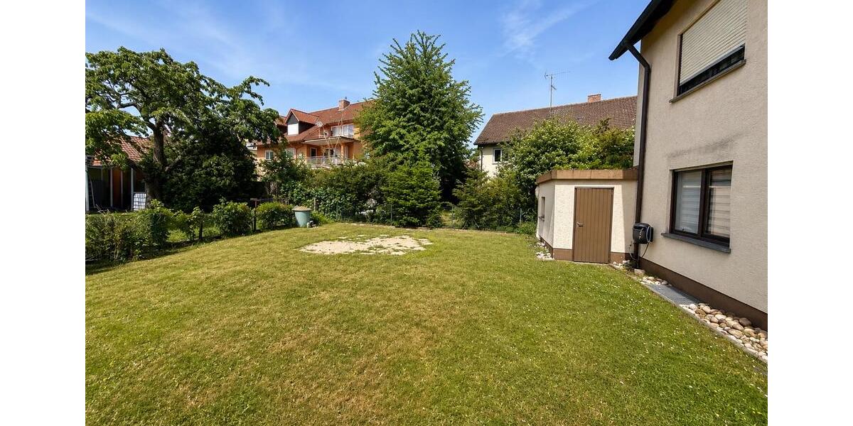 Erdgeschoßwohnung Kitzingen - 3 Zimmer, 80 m&sup2;, 1.400&euro; | Angebot:26689378