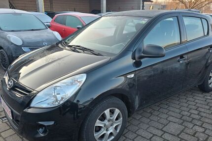Hyundai i20 159.000 km 3.000 &euro; Randersacker 97236