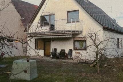 Zwei Häuser zu Verkaufen mit sehr großem Grundstück. zimmer