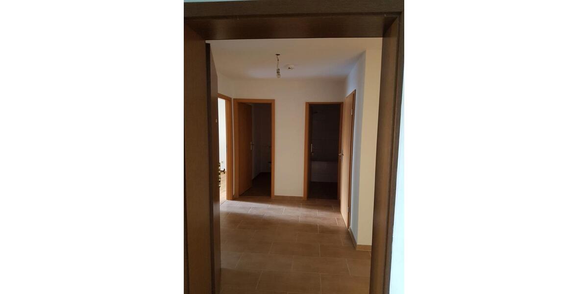 Erdgeschoßwohnung Würzburg Heuchelhof - 3 Zimmer, 80 m&sup2;, 279.000&euro; | Angebot:26676008
