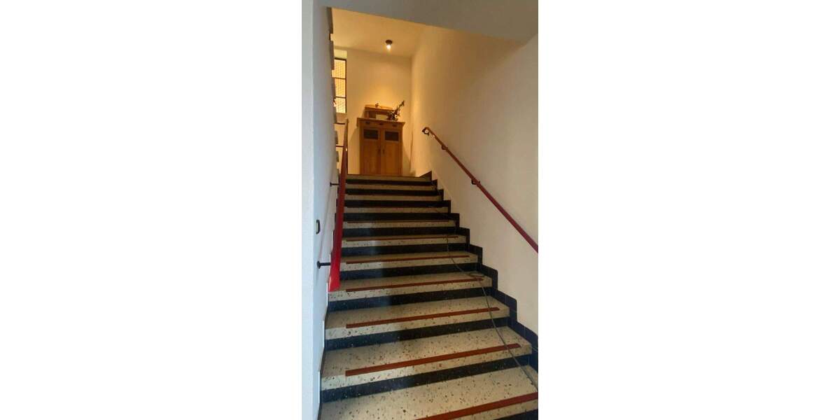 Mehrfamilienhaus, Wohnhaus Volkach - 9 Zimmer, 415.000&euro; | Angebot:23944929