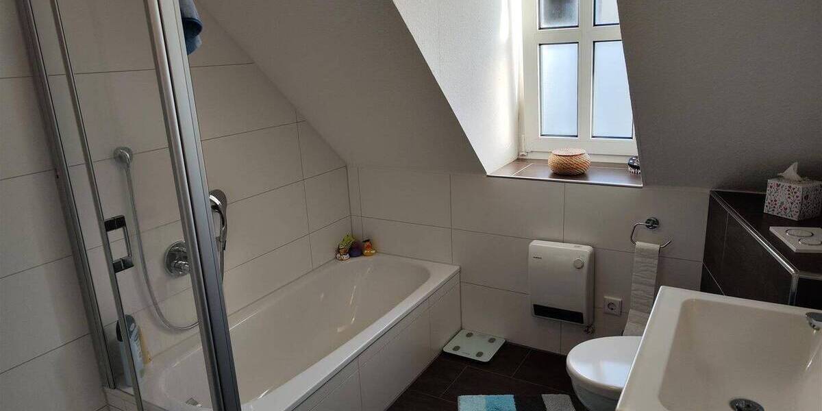 Etagenwohnung Tauberbischofsheim - 3 Zimmer, 83 m&sup2;, 210.000&euro; | Angebot:25802704