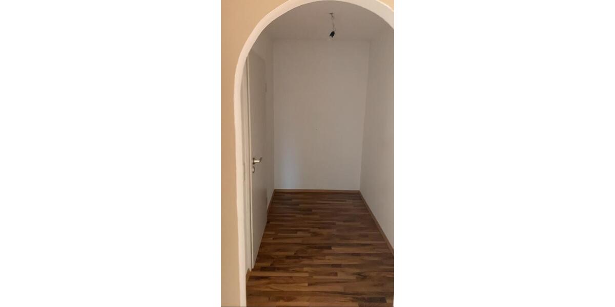 Dachgeschoßwohnung Arnstein - 3 Zimmer, 72 m&sup2;, 550&euro; | Angebot:26063242