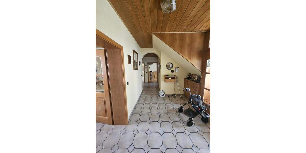 Mehrfamilienhaus, Wohnhaus Prosselsheim - 9 Zimmer, 249 m&sup2;, 469.000&euro; | Angebot:24596358