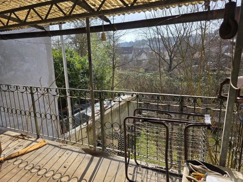 Einfamilienhaus mit Garten und Garage in 97450 Arnstein (ID 10542) 7 zimmer