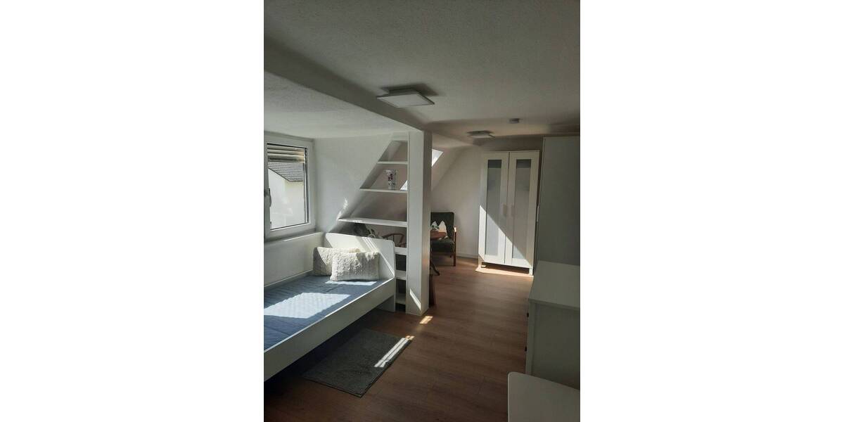 Mehrfamilienhaus, Wohnhaus Höchberg - 4 Zimmer, 90 m&sup2;, 895&euro; | Angebot:26766637