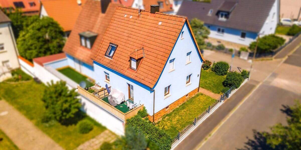 Einfamilienhaus Waldbüttelbrunn - 8 Zimmer, 189 m&sup2;, 509.000&euro; | Angebot:26824791