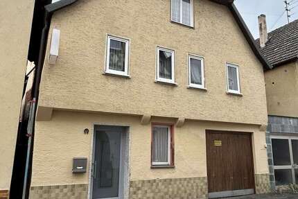 Haus Karlstadt - 4 Zimmer, 83 m&sup2;, 150.000&euro; | Angebot:25405645