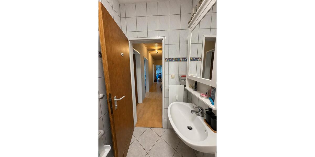 Hochparterre Kitzingen - 3 Zimmer, 87 m&sup2;, 220.000&euro; | Angebot:26823810