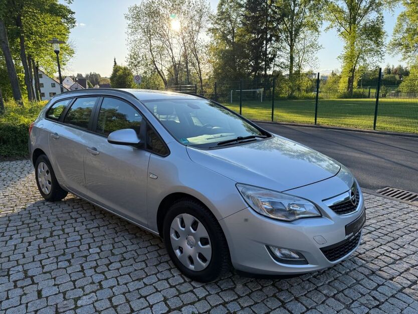 Opel Astra 355.000 km 3.599 € Estenfeld 97230