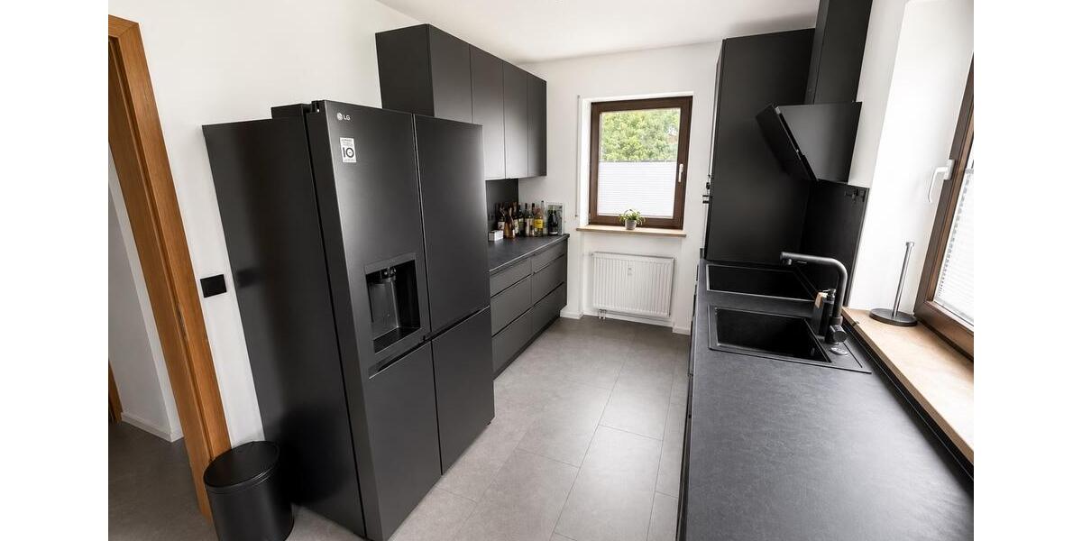 Erdgeschoßwohnung Kitzingen - 3 Zimmer, 80 m&sup2;, 1.400&euro; | Angebot:26689378