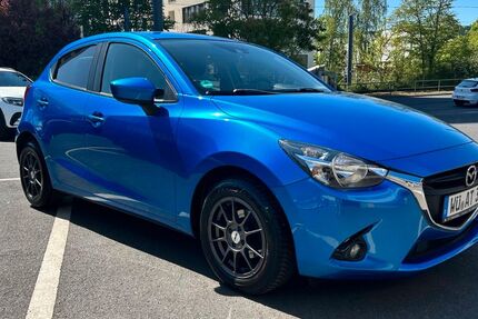 Mazda 2 107.000 km 8.000 &euro; Zellingen 97225