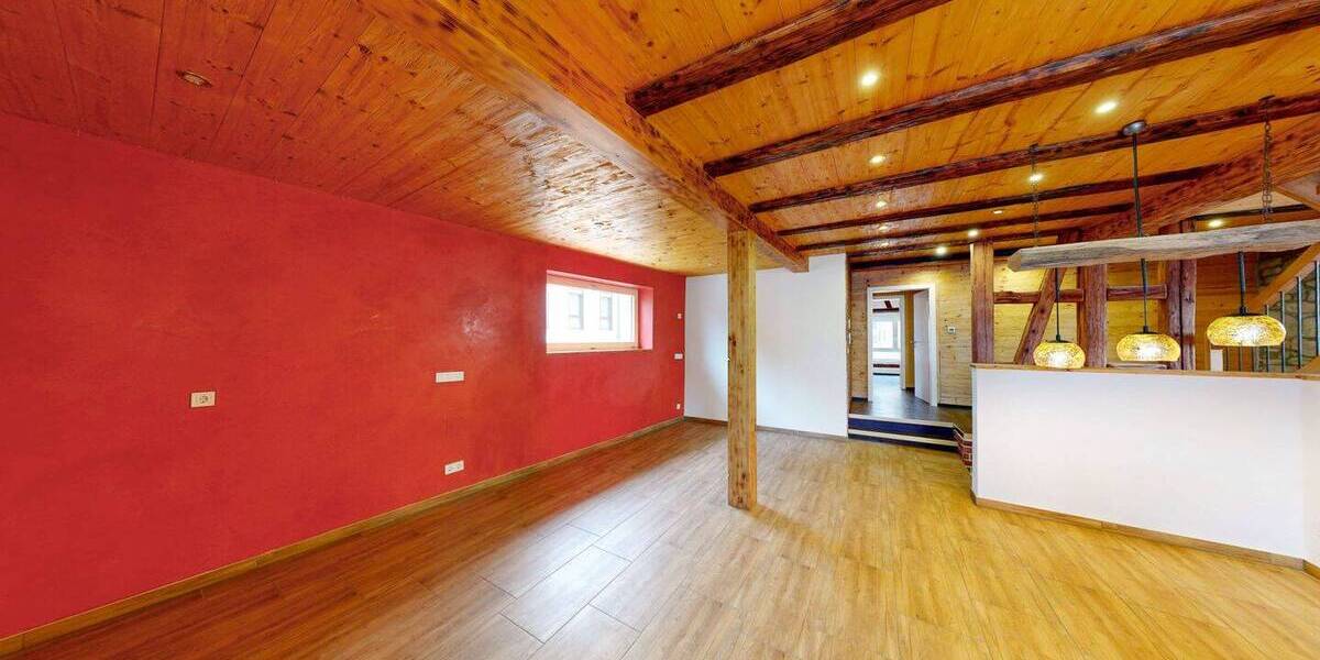 Mehrfamilienhaus, Wohnhaus Kitzingen Repperndorf - 6 Zimmer, 225 m&sup2;, 385.000&euro; | Angebot:25997026