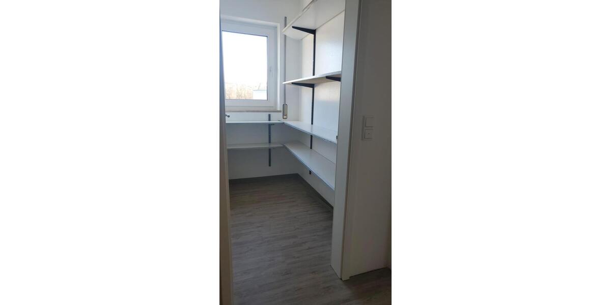 Erdgeschoßwohnung Margetshöchheim - 5 Zimmer, 146 m&sup2;, 1.730&euro; | Angebot:26589431