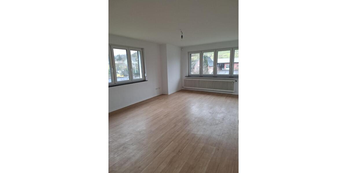 Erdgeschoßwohnung Würzburg Dürrbachau - 4 Zimmer, 106 m&sup2;, 1.500&euro; | Angebot:25299650