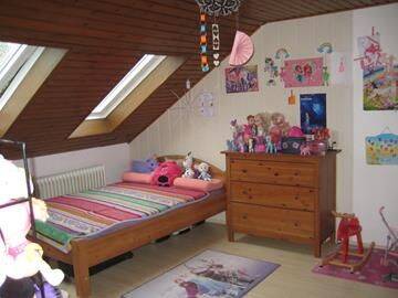 Etagenwohnung Waldbüttelbrunn - 3 Zimmer, 88 m&sup2;, 695&euro; | Angebot:26388523