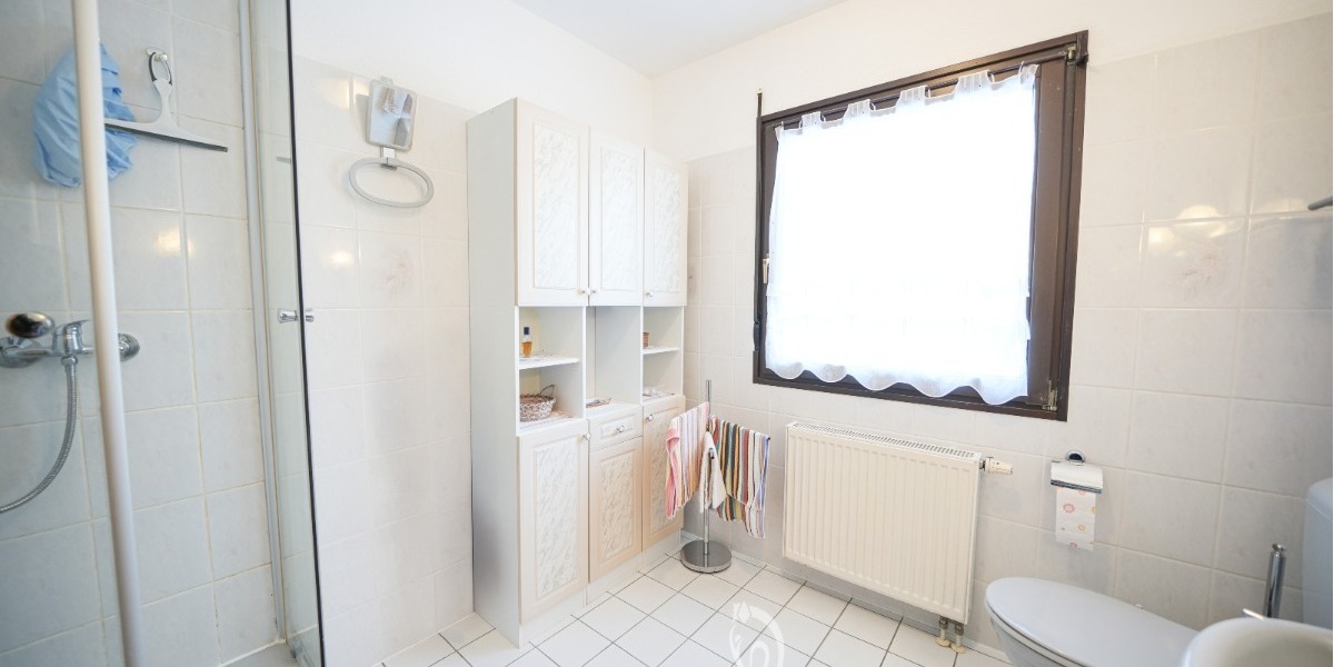 *reserviert* Wohnen mit Weitblick – schöner Bungalow mit Untergeschoss in ruhiger Feldrandlage - Bungalow Arnstein | Angebot:26200662