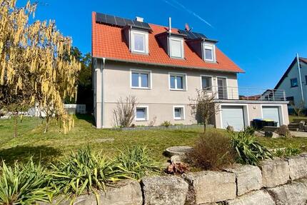 Haus Werneck - 6 Zimmer, 150 m&sup2;, 1.900&euro; | Angebot:25590830