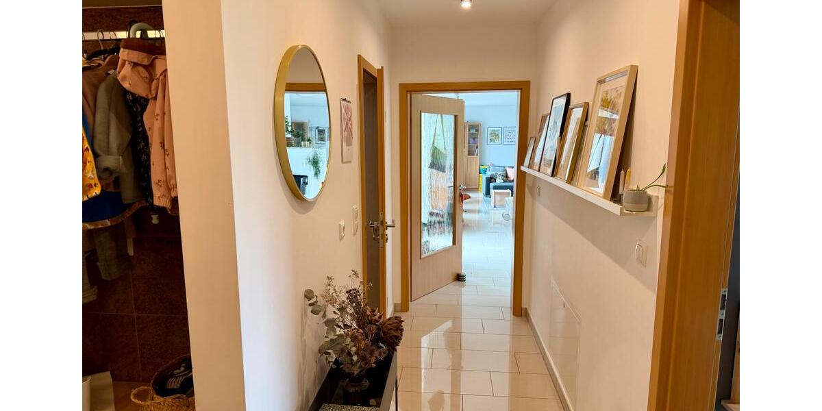 Erdgeschoßwohnung Gerbrunn - 4 Zimmer, 136 m&sup2;, 1.450&euro; | Angebot:26566782