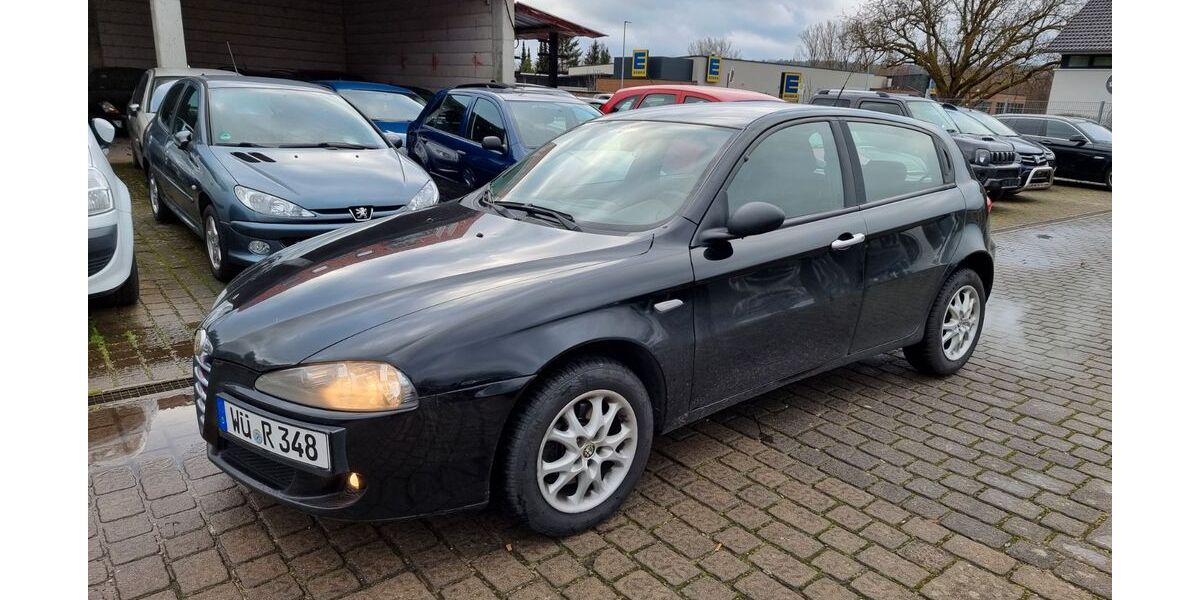 Alfa Romeo 147 224.000 km 3.000 &euro; Randersacker 97236