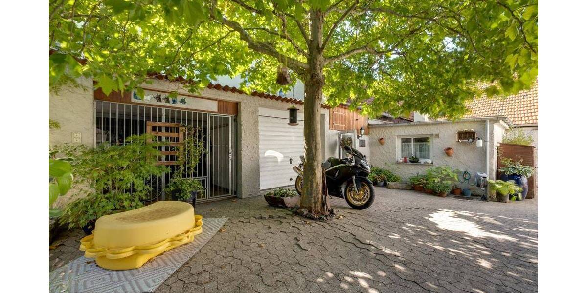 Mehrfamilienhaus, Wohnhaus Kitzingen - 7 Zimmer, 250 m&sup2;, 500.000&euro; | Angebot:25747372