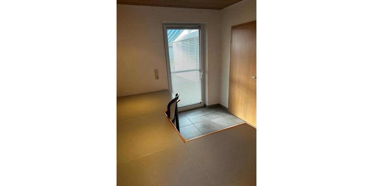 Erdgeschoßwohnung Marktheidenfeld - 4 Zimmer, 107 m&sup2;, 1.080&euro; | Angebot:25609658