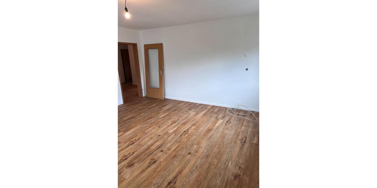 Etagenwohnung Würzburg Heuchelhof - 3 Zimmer, 92 m&sup2;, 320.000&euro; | Angebot:26214542
