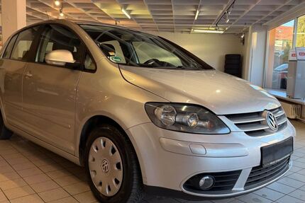 VW Golf 212.000 km 2.999 &euro; Schwanfeld 97523