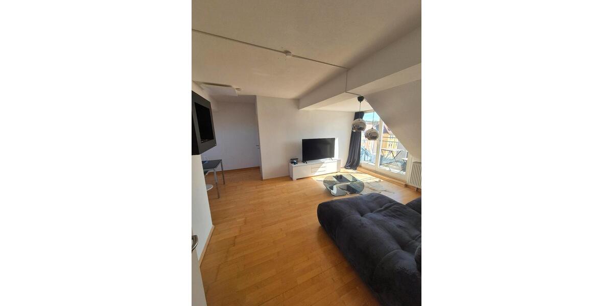 Dachgeschoßwohnung Würzburg Sanderau - 3 Zimmer, 62 m&sup2;, 855&euro; | Angebot:26489937