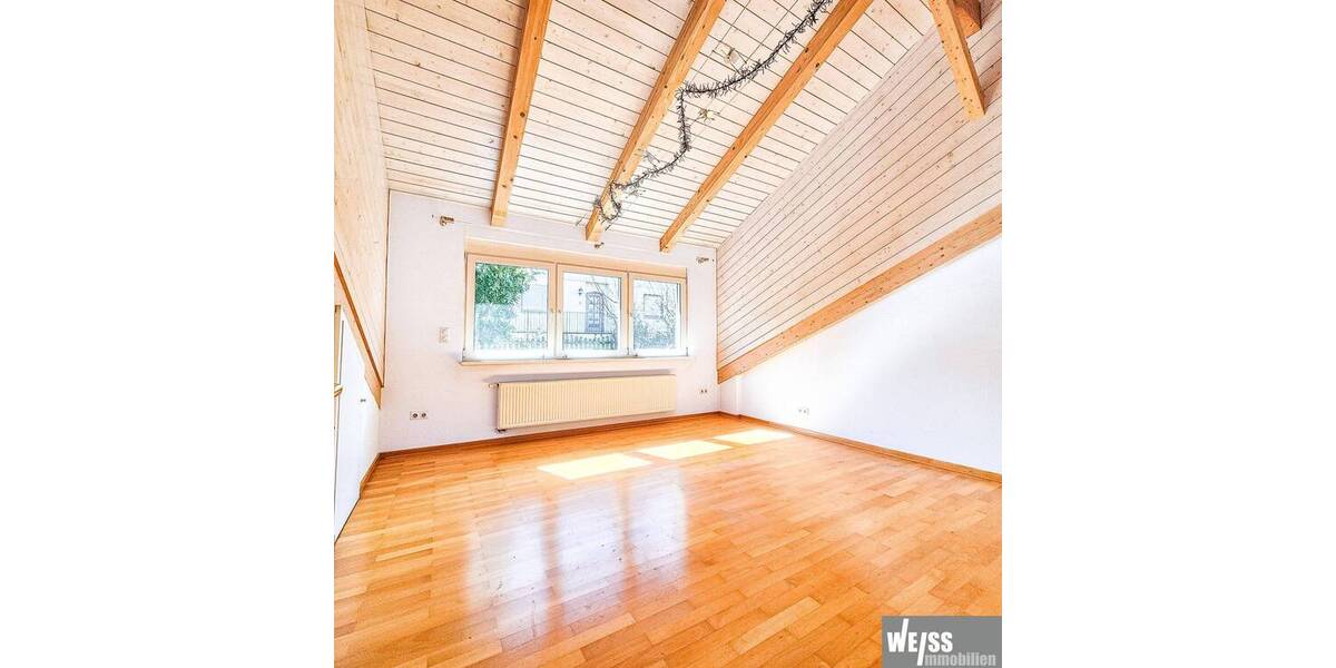 Etagenwohnung Höchberg - 5 Zimmer, 219 m&sup2;, 2.120&euro; | Angebot:26799113