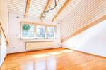 Etagenwohnung Höchberg - 5 Zimmer, 219 m&sup2;, 2.120&euro; | Angebot:26799113