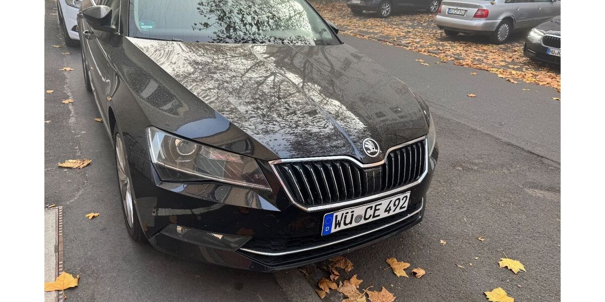 Skoda Superb 184.168 km 15.500 € Würzburg 97074