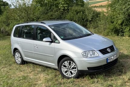 VW Touran 71.000 km 5.555 &euro; Wittighausen 97957