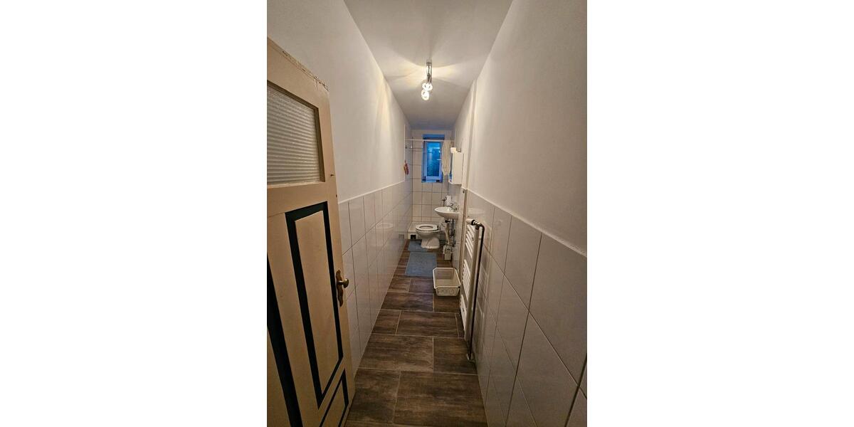 Etagenwohnung Gaukönigshofen - 5 Zimmer, 136 m&sup2;, 400&euro; | Angebot:24559456